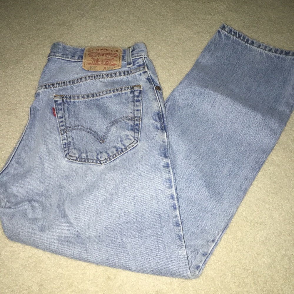 505 Levi’s light wash